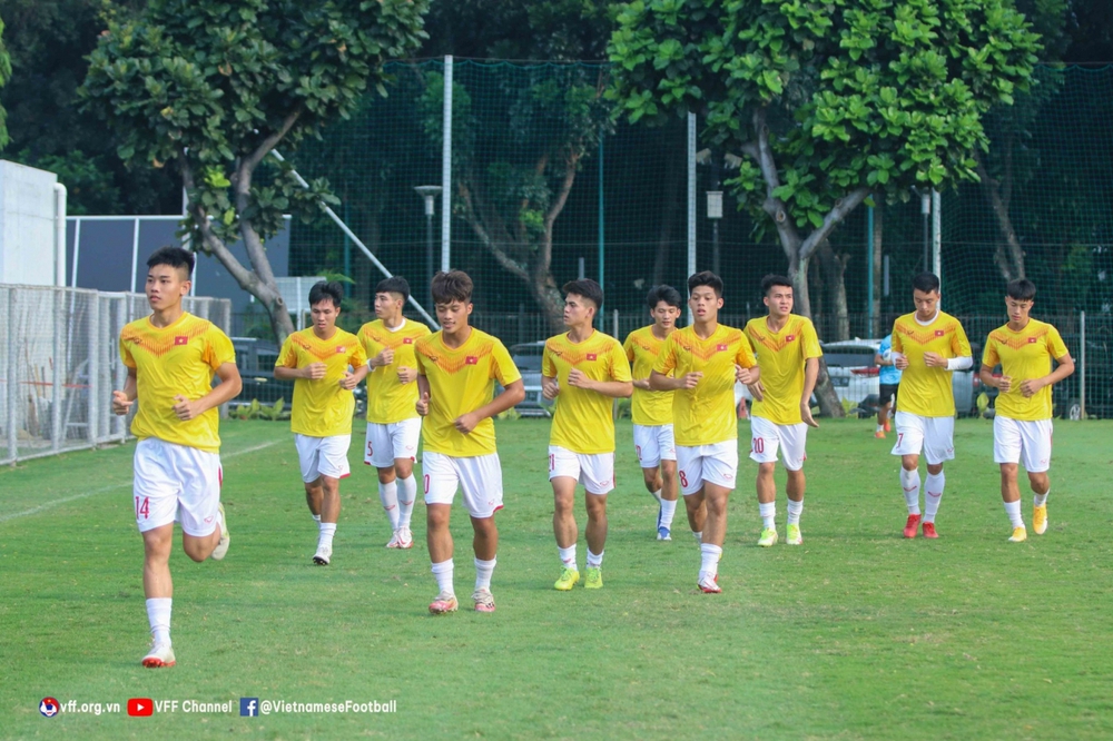 U19 Việt Nam luyện dứt điểm, hướng tới mục tiêu chiến thắng U19 Philippines - Ảnh 2.