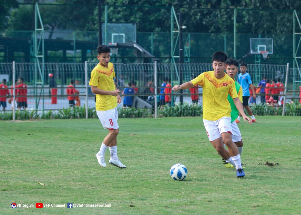 U19 Việt Nam luyện dứt điểm, hướng tới mục tiêu chiến thắng U19 Philippines - Ảnh 5.