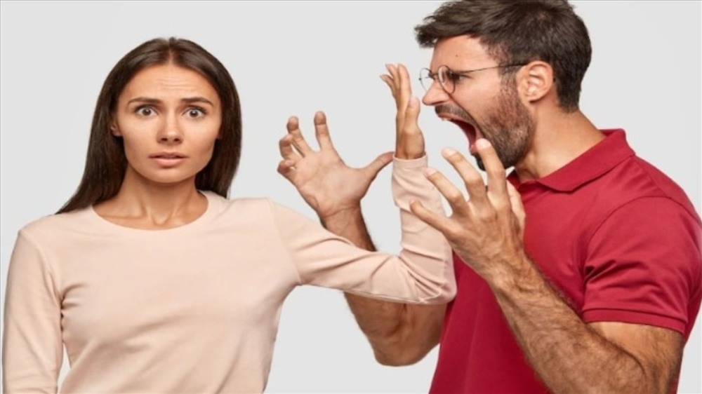 Vợ nên làm gì khi bị chồng quát mắng? - Ảnh 1.