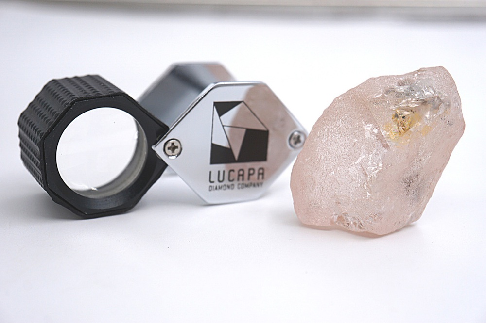 Phát hiện viên kim cương hồng cực hiếm, lớn nhất trong 300 năm - Ảnh 6.