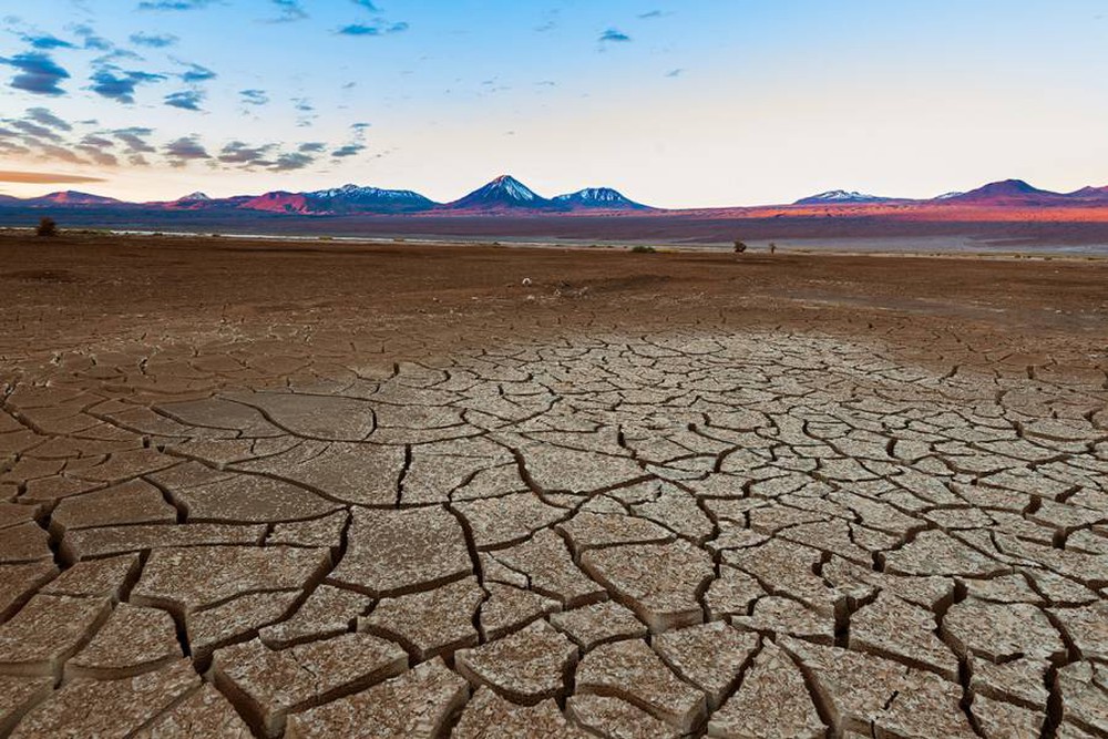 Kỳ lạ sa mạc khô hạn nhất TG, xương rồng không sống nổi: Là nơi ở của hơn 1 triệu người! - Ảnh 2.