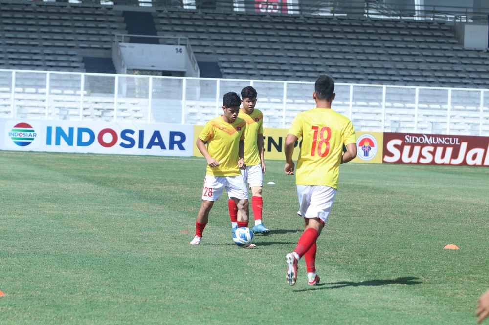 TRỰC TIẾP Bóng đá U19 Việt Nam vs U19 Philippines: 3 điểm cho giấc mơ vô địch - Ảnh 1.