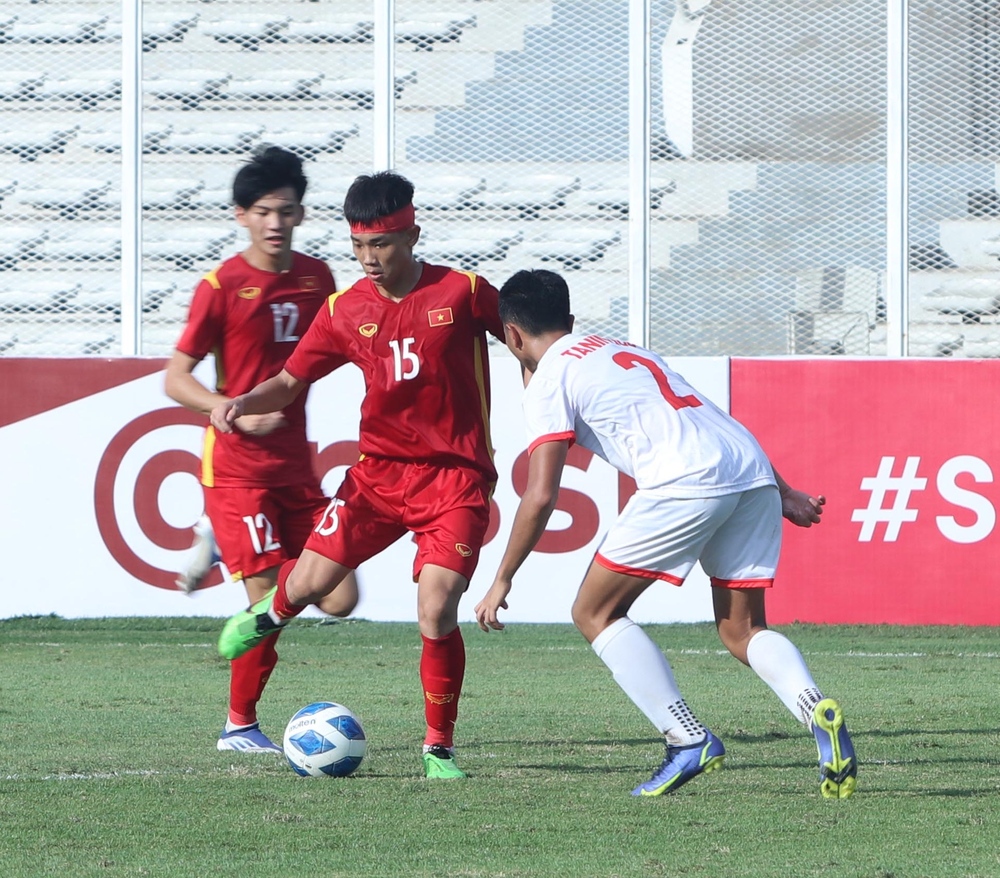 Thông tin đội tuyển U19 quốc gia: Đình Bắc khâu 5 mũi - Ảnh 1.