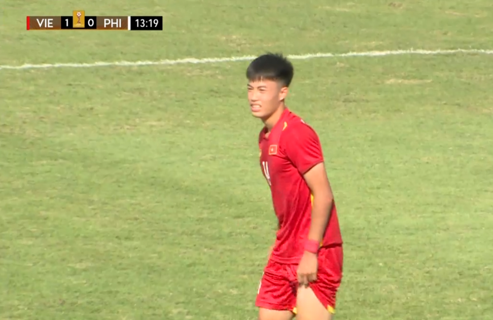 TRỰC TIẾP U19 Việt Nam 1-0 U19 Philippines: Bàn thắng chớp nhoáng của U19 Việt Nam - Ảnh 1.