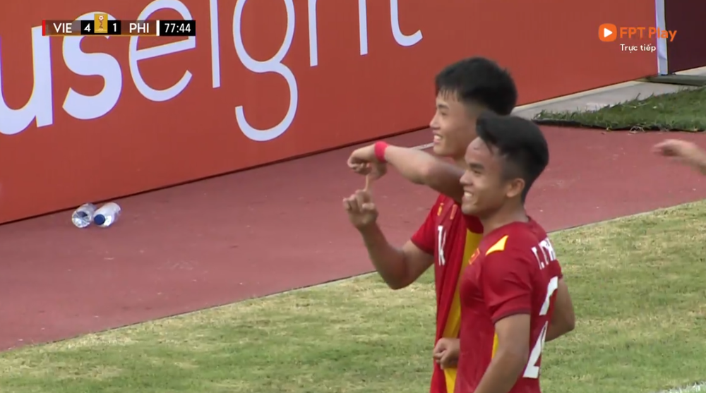 TRỰC TIẾP U19 Việt Nam 4-1 U19 Philippines: U19 Việt Nam tạo ra cơn mưa bàn thắng - Ảnh 1.