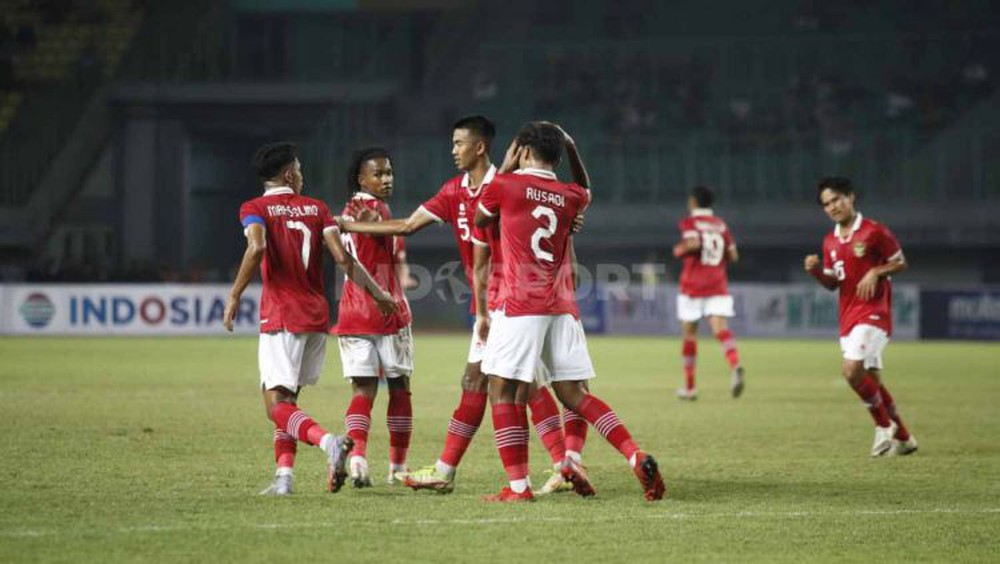 Indonesia sẽ “trợ giúp” để U19 Việt Nam vượt qua Thái Lan, chiếm ngôi đầu BXH? - Ảnh 1.