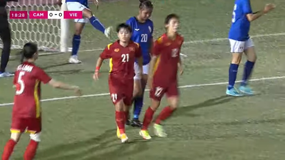 TRỰC TIẾP: Việt Nam vs Campuchia: ĐT Việt Nam thắng đậm, tạo lợi thế để tiến vào bán kết? - Ảnh 1.
