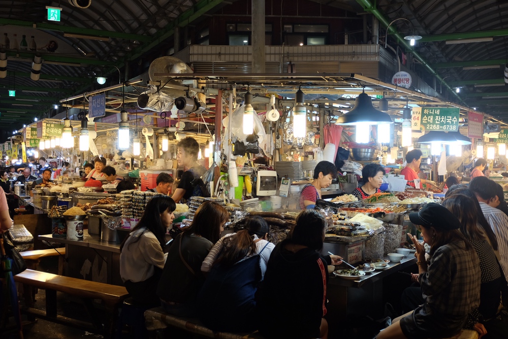 Nếu không đi du lịch, tôi đã mua được căn hộ cao cấp - Ảnh 2.