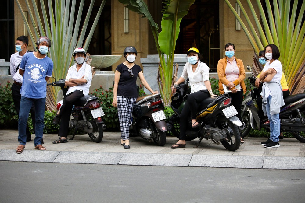 Gần 1 triệu thí sinh bắt đầu thi môn Ngữ văn, Kỳ thi tốt nghiệp THPT trong 120 phút - Ảnh 5.