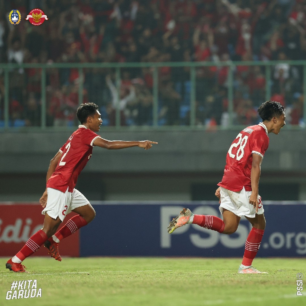TRỰC TIẾP: U19 Việt Nam vững ngôi đầu bảng; U19 Indonesia tạo áp lực lớn lên U19 Thái Lan - Ảnh 3.