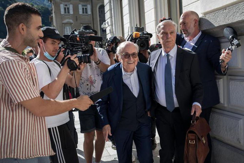 Sepp Blatter và Michel Platini được tuyên vô tội - Ảnh 4.