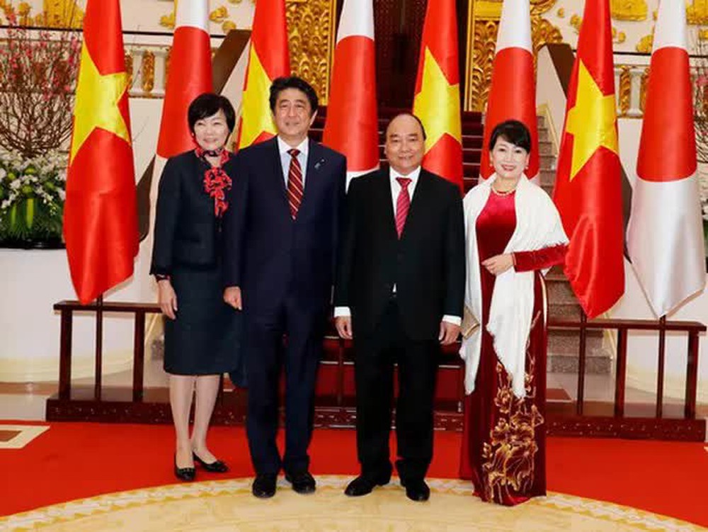 Những hình ảnh đáng nhớ của cố Thủ tướng Abe Shinzo và Lãnh đạo Việt Nam - Ảnh 11.