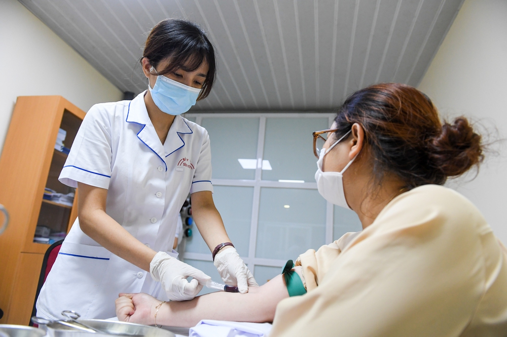 Một bệnh viện công ở Hà Nội có khoa khám bệnh được khen nức nở: Xịn như ở nước ngoài! - Ảnh 5.