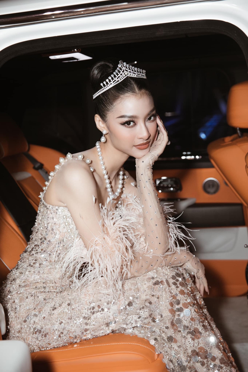 Top 3 Miss World Vietnam 2019 của hiện tại: Lương Thùy Linh là CEO hai công ty, 2 Á hậu người làm ca sĩ, người làm dâu hào môn - Ảnh 5.