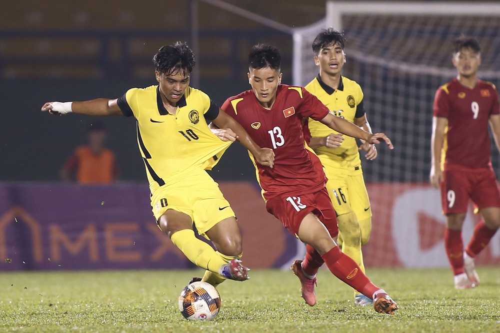 Đánh bại U19 Malaysia trên chấm 11m, U19 Việt Nam giành chức vô địch - Ảnh 3.