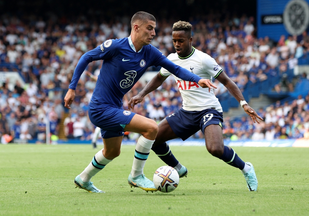 Lý do Conte và Tuchel suýt đánh nhau ở trận Chelsea 2-2 Tottenham - Ảnh 1.