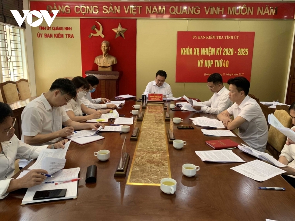 Xem xét kỷ luật nguyên Giám đốc CDC Quảng Ninh vì tiệc nghỉ hưu hoành tráng - Ảnh 1.