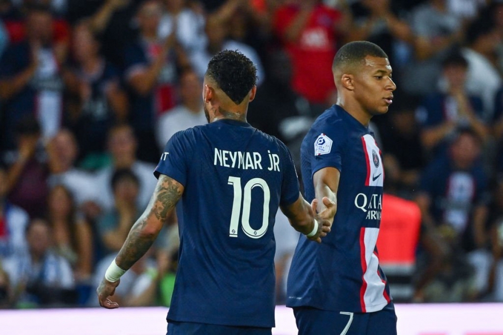 Mbappe muốn Neymar ra đi, PSG loạn phòng thay đồ - Ảnh 3.