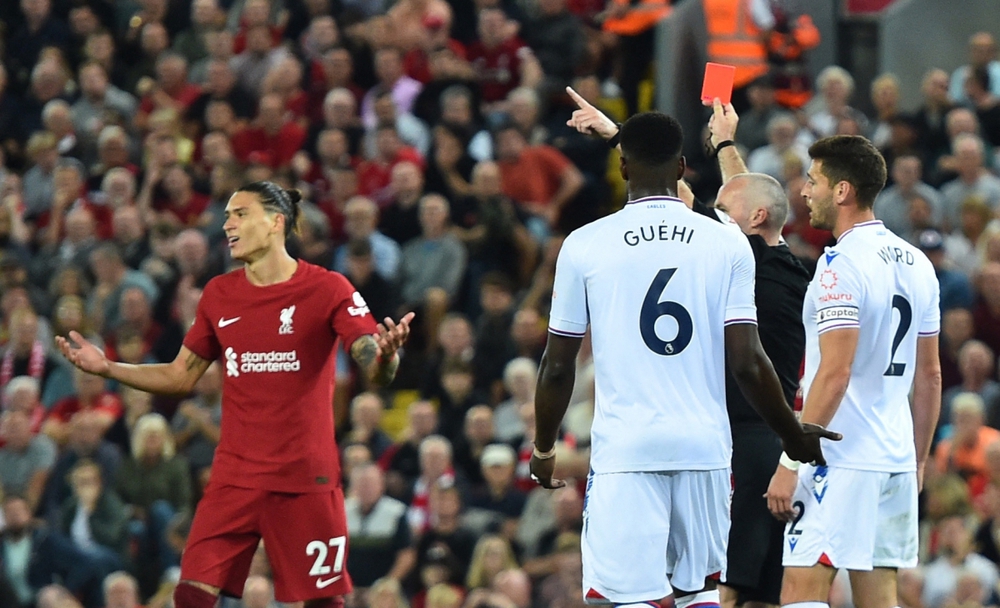 Tân binh Nunez nhận thẻ đỏ, Liverpool bị Crystal Palace cầm hòa - Ảnh 1.
