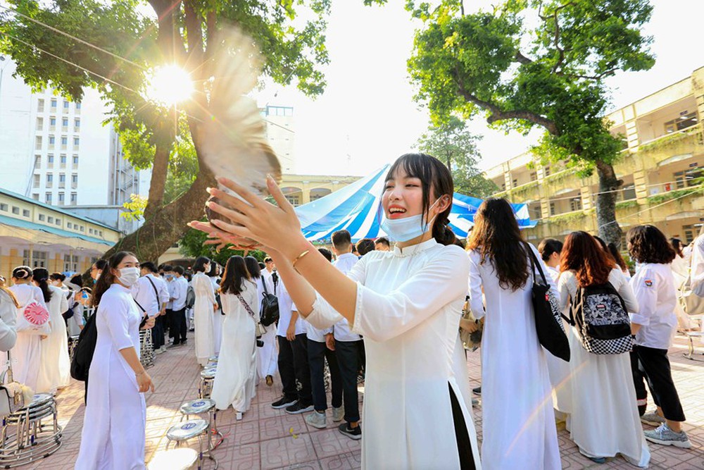 Ngôi trường cấp 3 nổi tiếng ở Hà Nội: Vừa có chất lượng đào tạo top đầu, vừa là lò luyện Hoa hậu - Ảnh 2.