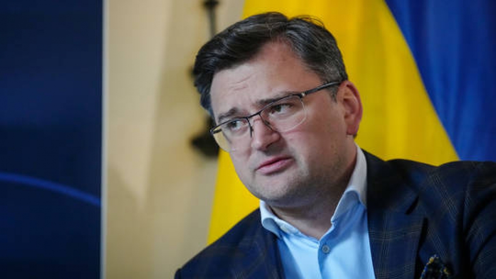 Ngoại trưởng Ukraine: Phương Tây đang chờ Kiev đầu hàng - Ảnh 1.