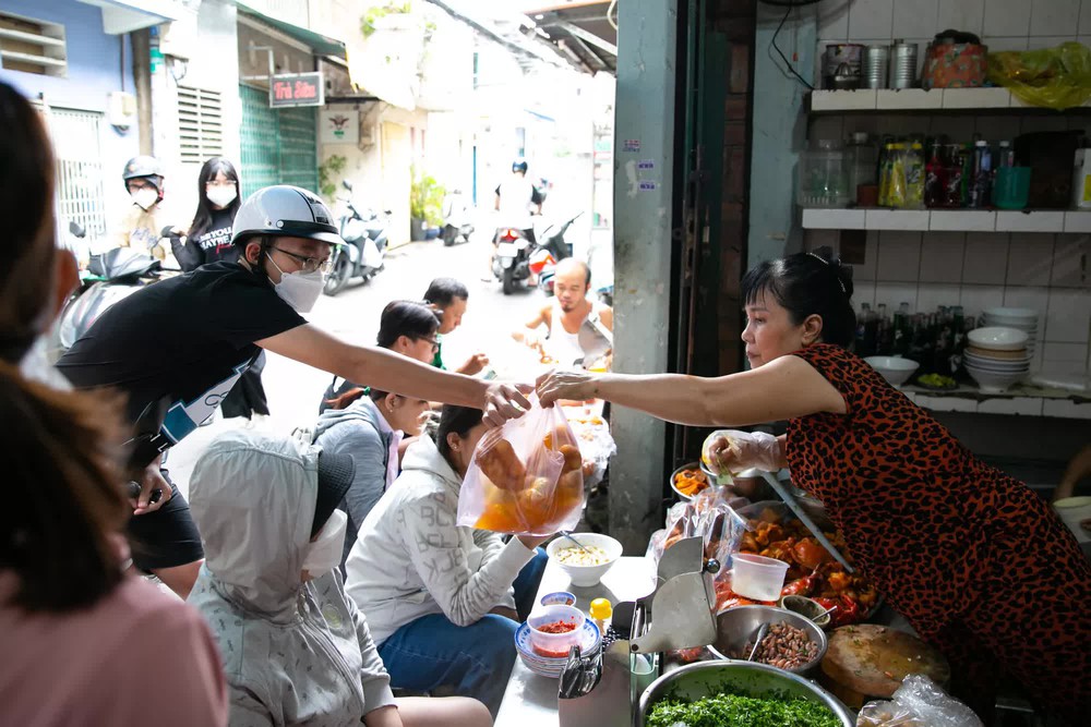 Quán ăn 7 ngày bán 7 món khác nhau, mang về doanh thu gần 20 triệu/ngày - Ảnh 12.