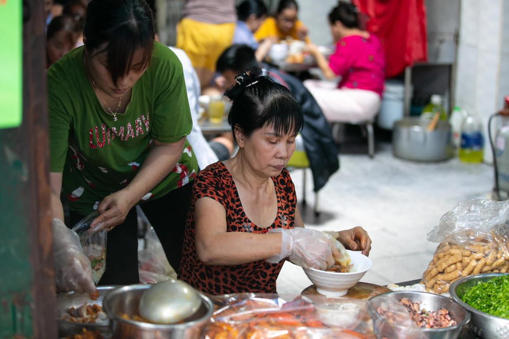 Quán ăn 7 ngày bán 7 món khác nhau, mang về doanh thu gần 20 triệu/ngày - Ảnh 24.