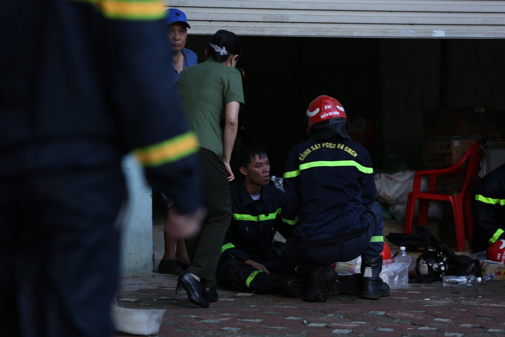 Nghẹn lòng trước gia cảnh éo le của đội trưởng cứu nạn hy sinh vụ cháy quán karaoke ở Hà Nội - Ảnh 5.