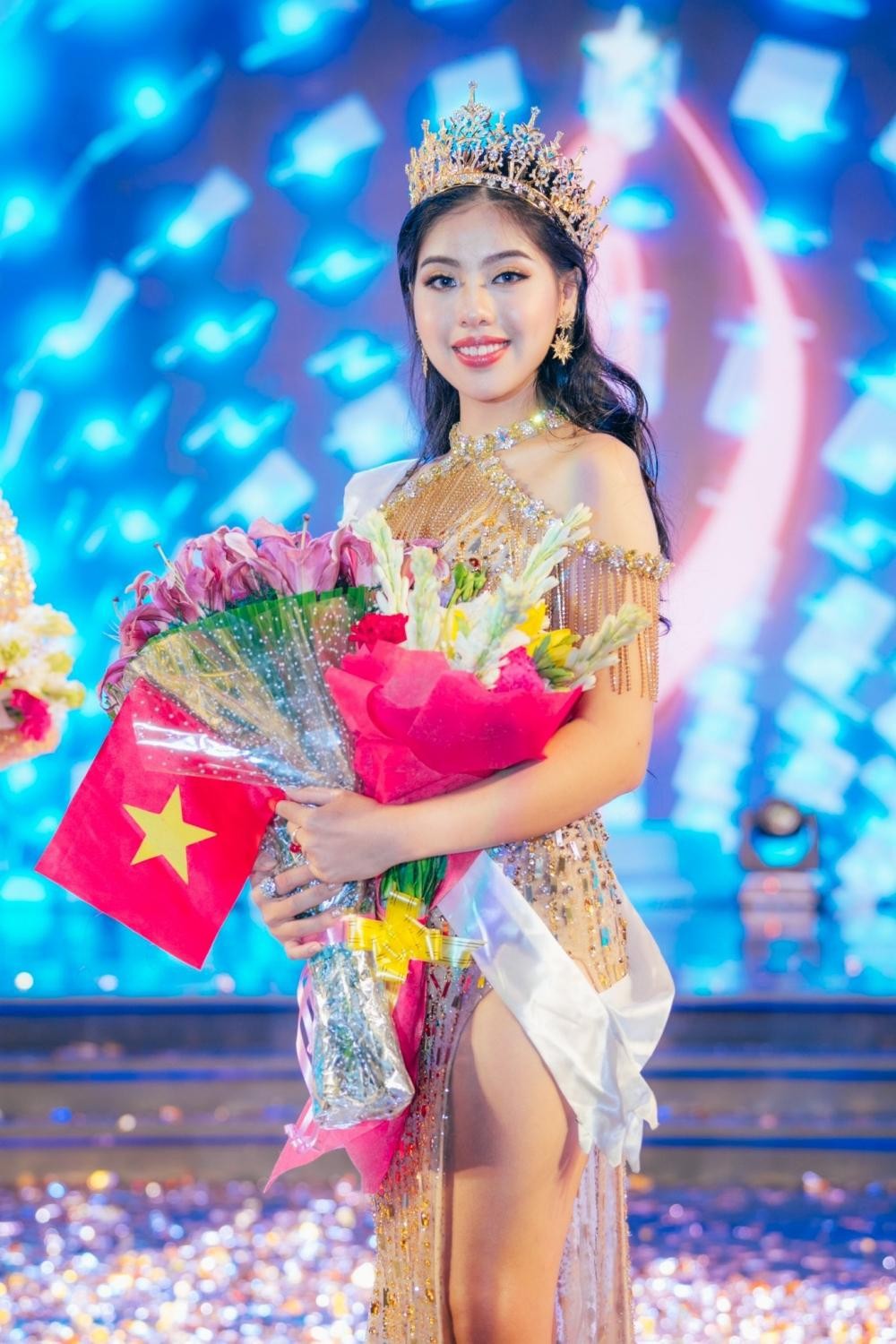 Cô bạn xinh xắn mang vương miện Miss Teen International 2022 về cho Việt Nam là ai? - Ảnh 6.