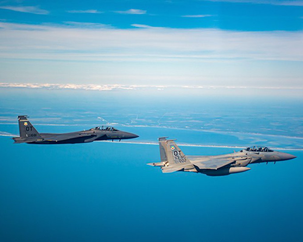 Vượt trội hơn cả F-22 và F-35: Đây là máy bay chiến đấu ‘phi thường’? - Ảnh 2.