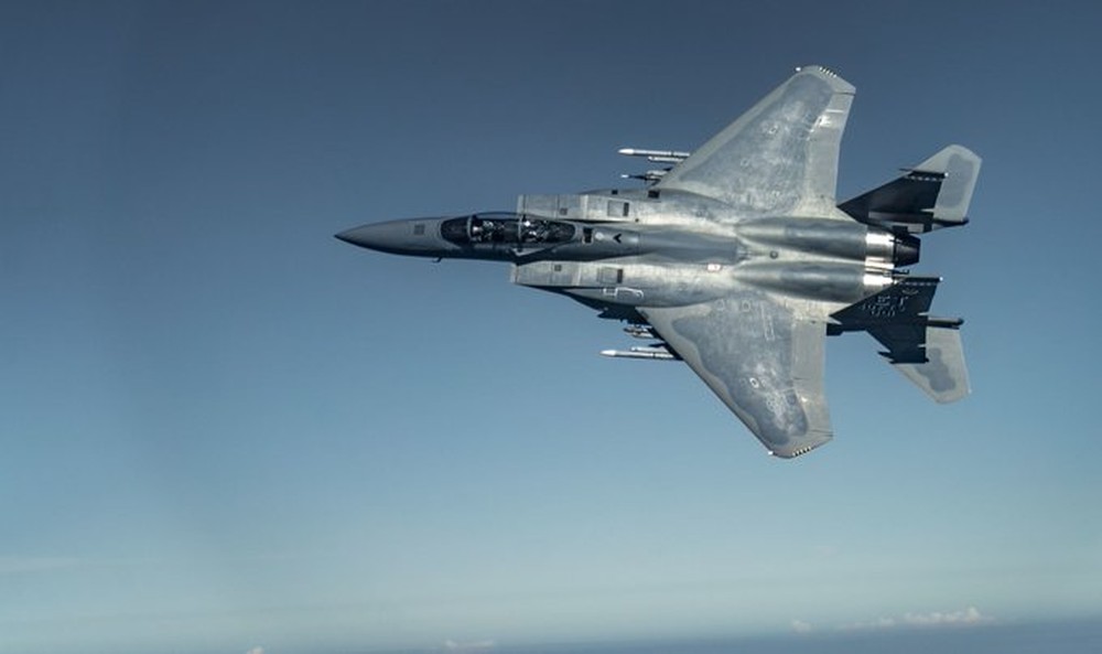 Vượt trội hơn cả F-22 và F-35: Đây là máy bay chiến đấu ‘phi thường’? - Ảnh 4.
