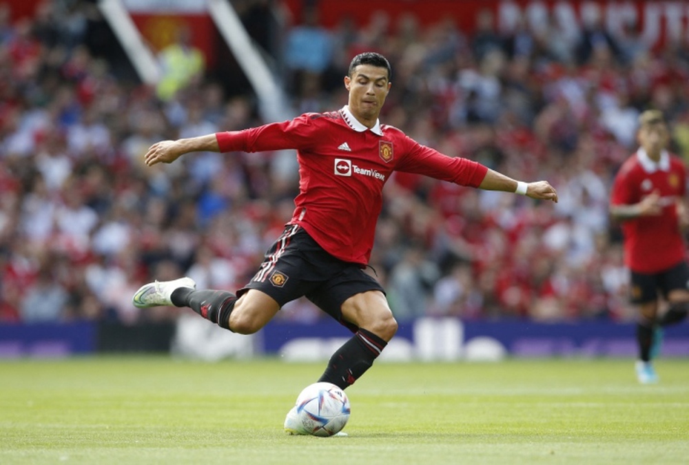 Man Utd đại chiến Liverpool: HLV Erik ten Hag vẫn phải dùng Ronaldo - Ảnh 2.