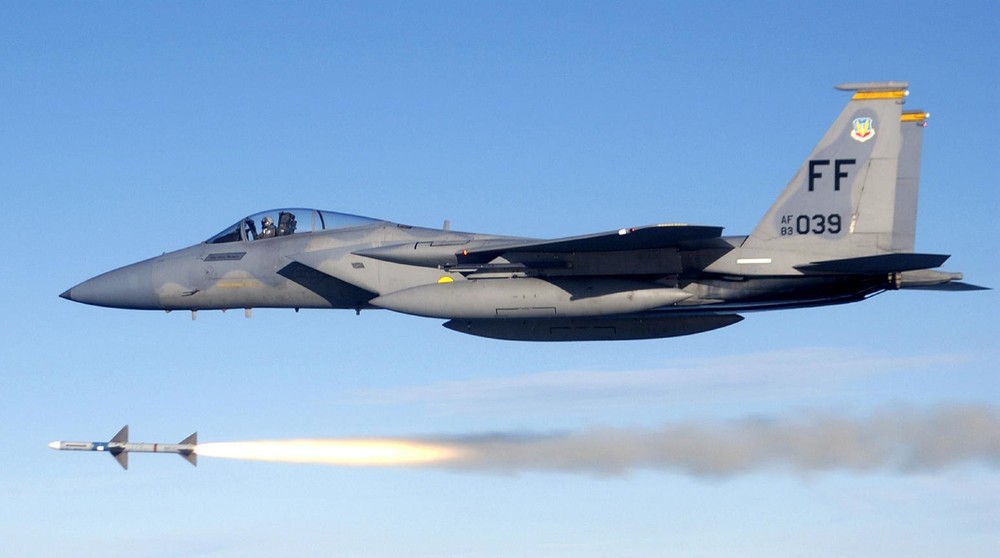 Vượt trội hơn cả F-22 và F-35: Đây là máy bay chiến đấu ‘phi thường’? - Ảnh 3.