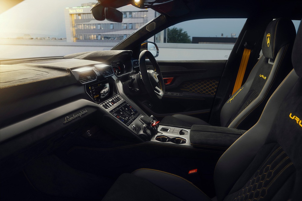 Lamborghini Urus Performante ra mắt: Siêu SUV nhẹ hơn, mạnh hơn bao giờ hết - Ảnh 10.