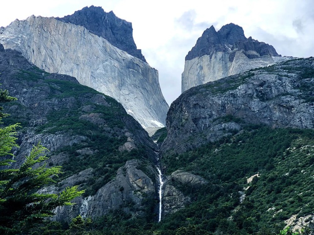 Hơi thở của Đất Mẹ: Tấm gương phản chiếu thiên nhiên xứ Chile - Ảnh 1.