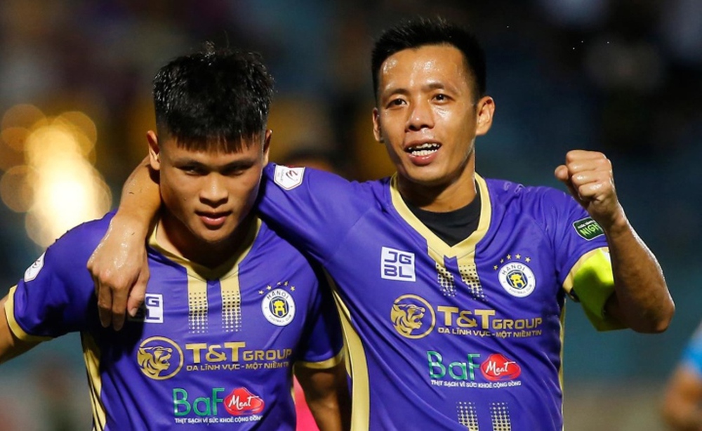 Đua vô địch V-League: Hà Nội FC bứt phá ngoạn mục, HAGL hụt hơi - Ảnh 1.