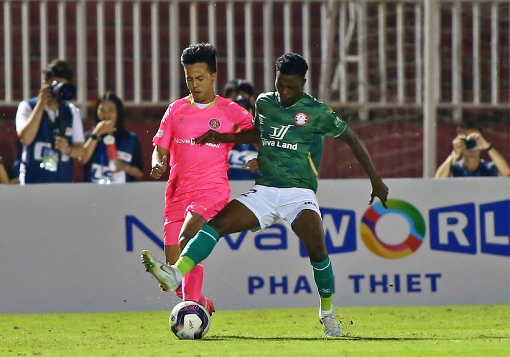 Sài Gòn FC nhận án phạt trước trận chung kết ngược với Hà Tĩnh - Ảnh 1.