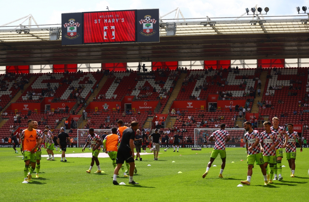 TRỰC TIẾP Southampton 0-0 MU: Bất ngờ bom tấn Casemiro dự bị cùng Ronaldo - Ảnh 1.