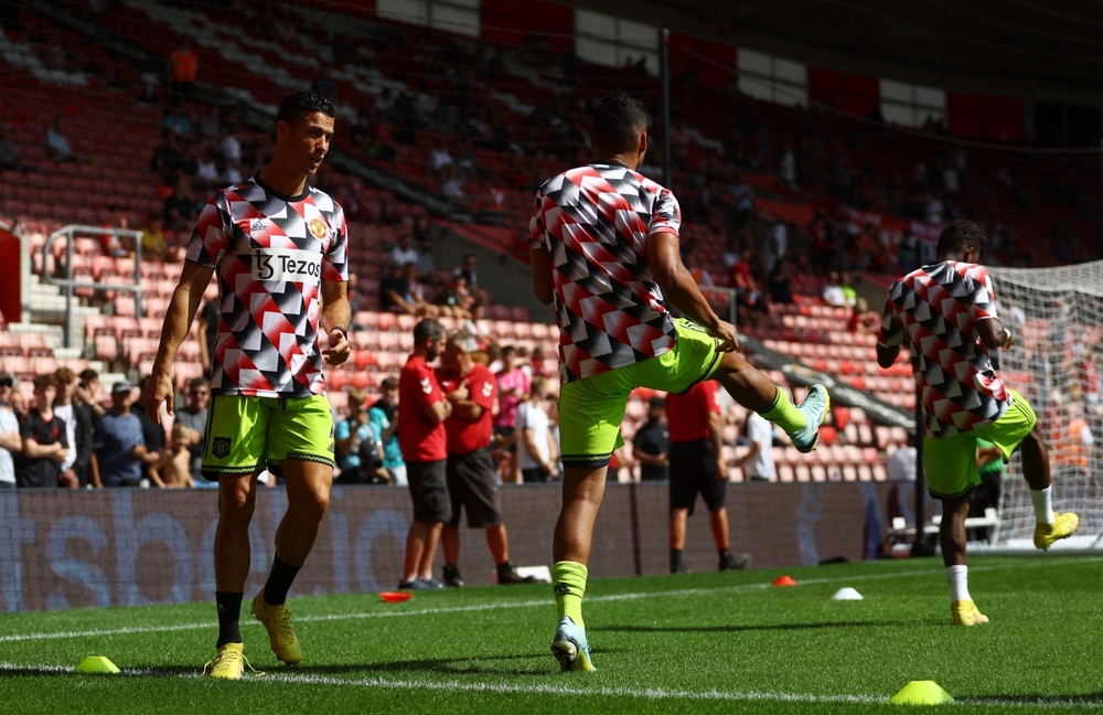 TRỰC TIẾP Southampton 0-0 MU: Bất ngờ bom tấn Casemiro dự bị cùng Ronaldo - Ảnh 2.