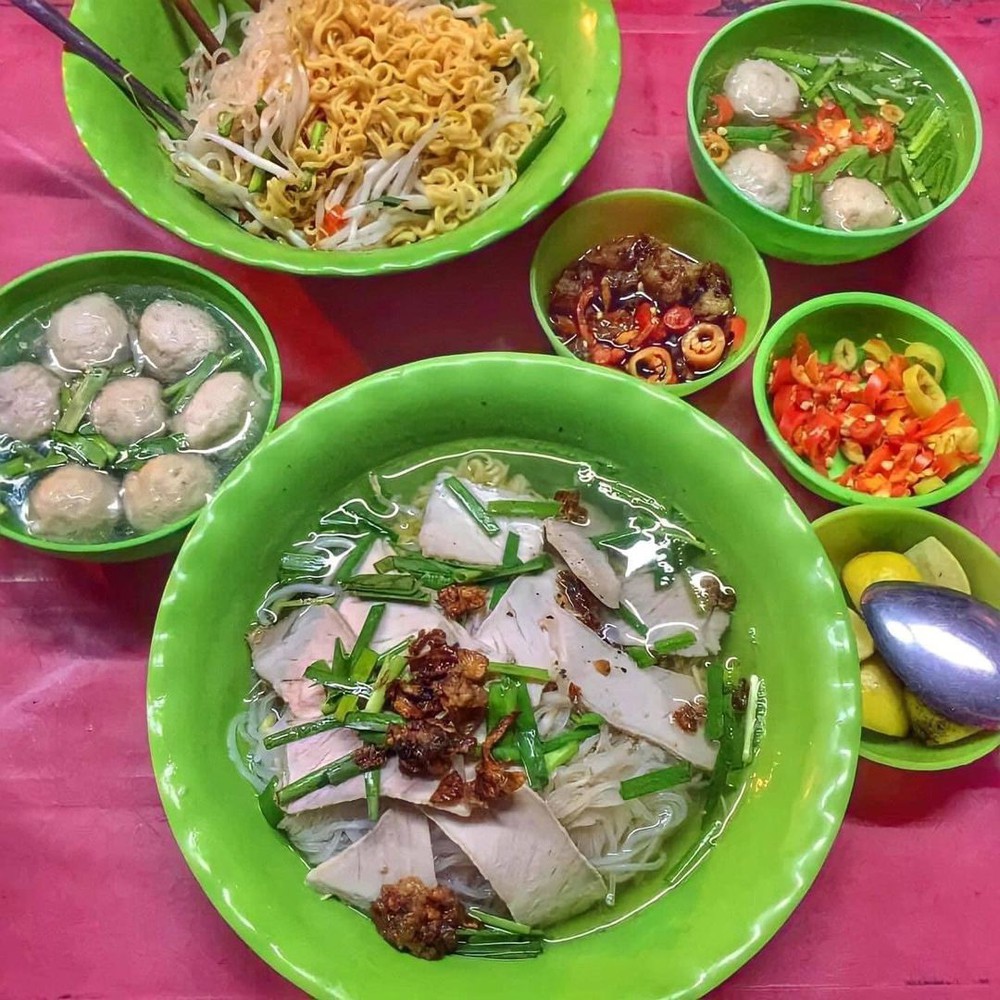 5 món ăn đường phố nức tiếng Sài Gòn nhưng lại hiếm có khó tìm ở Hà Nội - Ảnh 6.