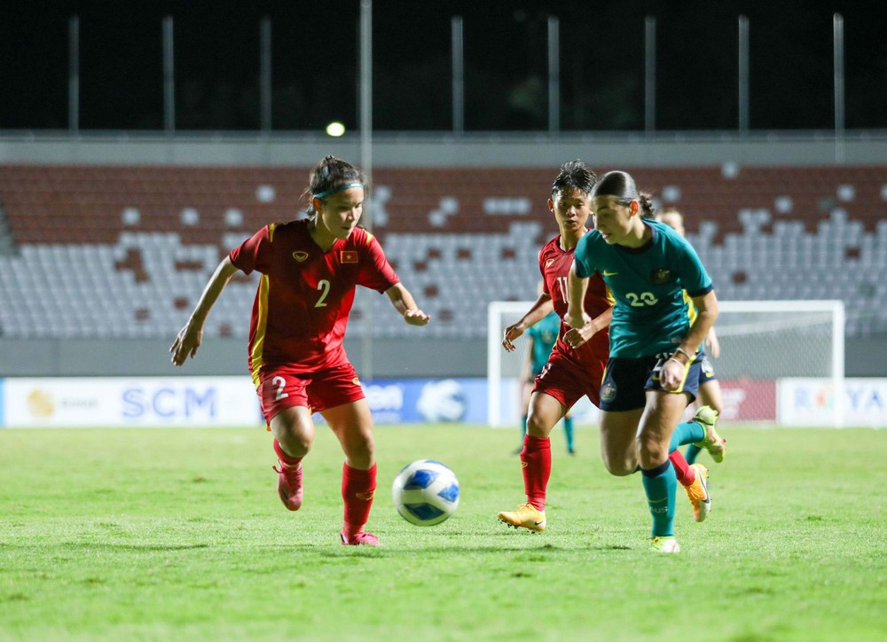 TRỰC TIẾP Việt Nam 0-2 Australia: Rất khó cho các cô gái Việt Nam - Ảnh 1.