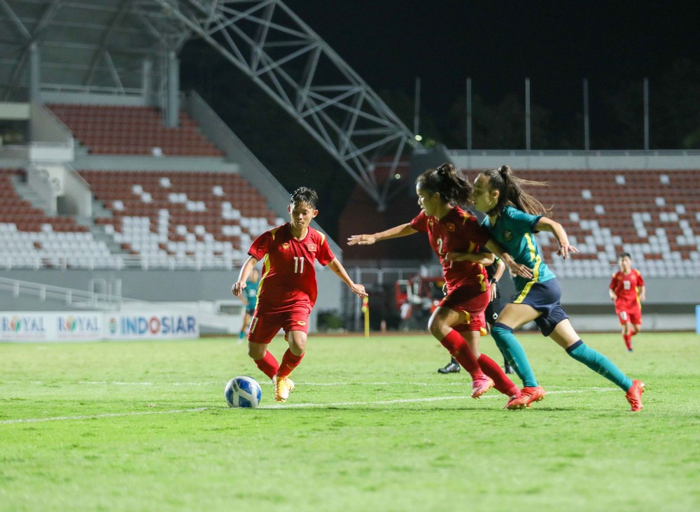 Chơi đầy quyết tâm, U18 nữ Việt Nam vẫn bất lực trước Australia - Ảnh 4.