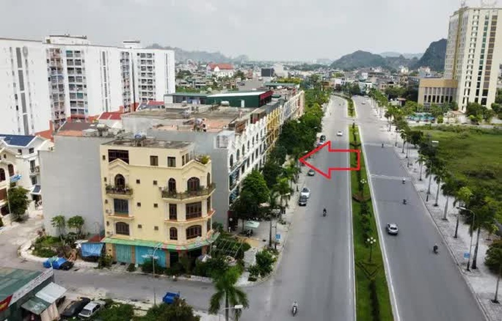  Ai tham mưu giao hơn 11.500 m2 đất sạch không qua đấu giá cho FLC?  - Ảnh 1.