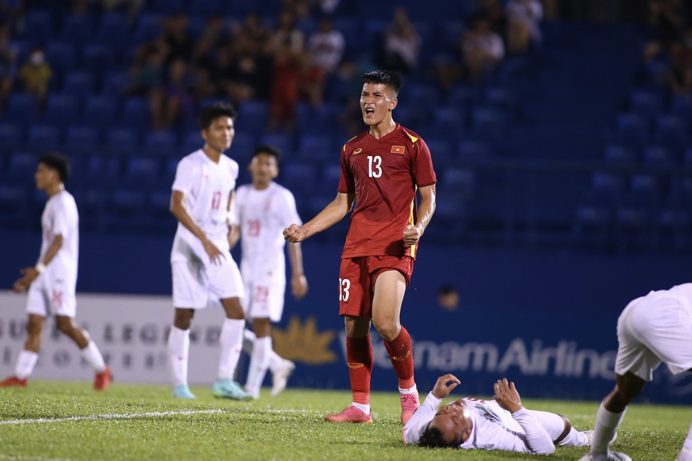 Thắng dễ U19 Myanmar, U19 Việt Nam tạo lợi thế trước U19 Thái Lan trong cuộc đua vô địch - Ảnh 3.