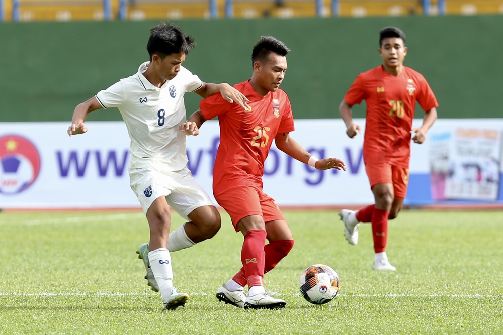 Nhọc nhằn hạ Myanmar, Thái Lan “phả hơi nóng” vào U19 Việt Nam trước thềm trận đại chiến - Ảnh 3.