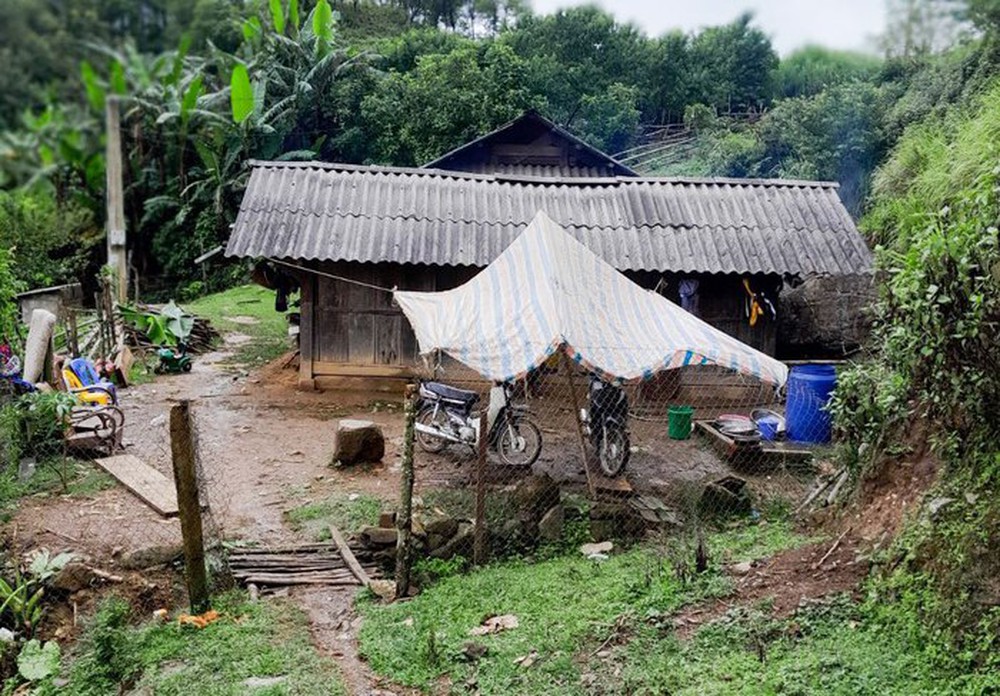 Chia sẻ đau xót của bố nữ sinh 16 tuổi bị ông họ 14 tuổi sát hại, hiếp dâm - Ảnh 1. Chia sẻ đau xót của bố nữ sinh 16 tuổi bị ông họ 14 tuổi sát hại, hiếp dâm - Ảnh 1.