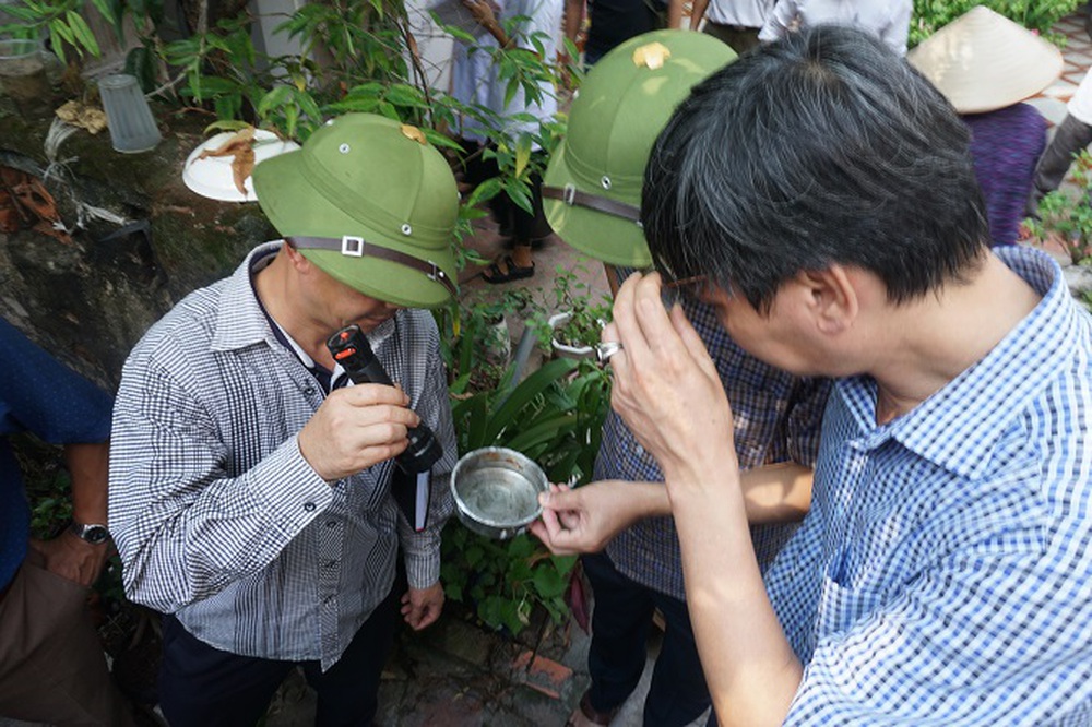 Hà Nội thêm 8 ổ dịch sốt xuất huyết, có người tràn dịch màng bụng, phổi - Ảnh 1.