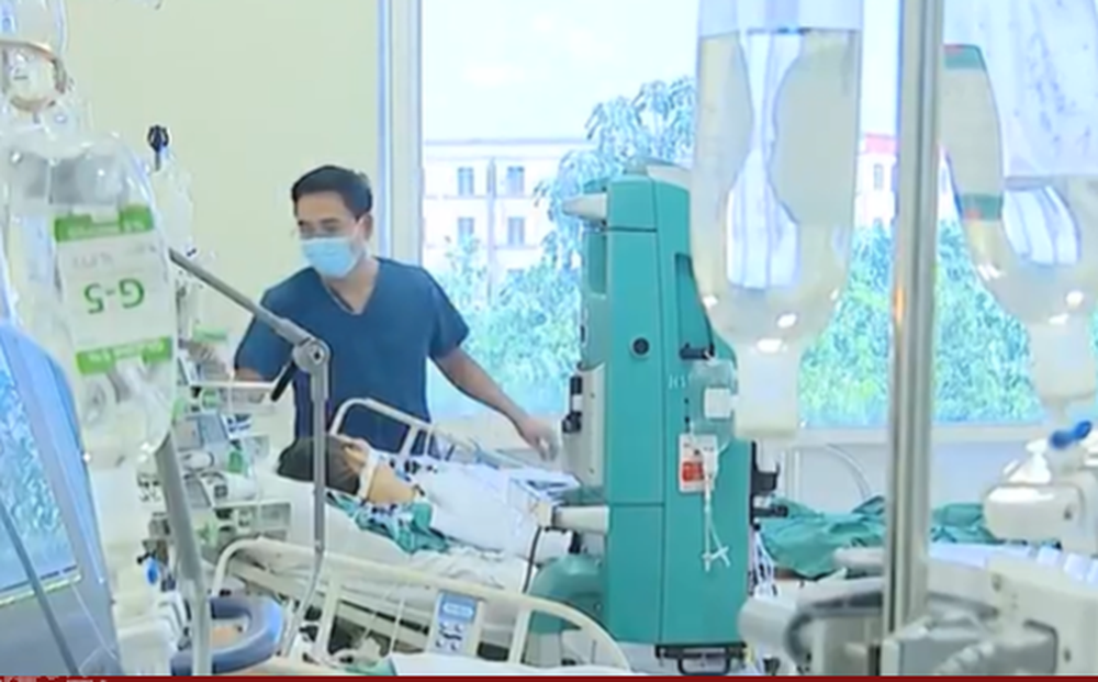 Ca mắc COVID-19 nhập viện gia tăng nhanh tại Hà Nội