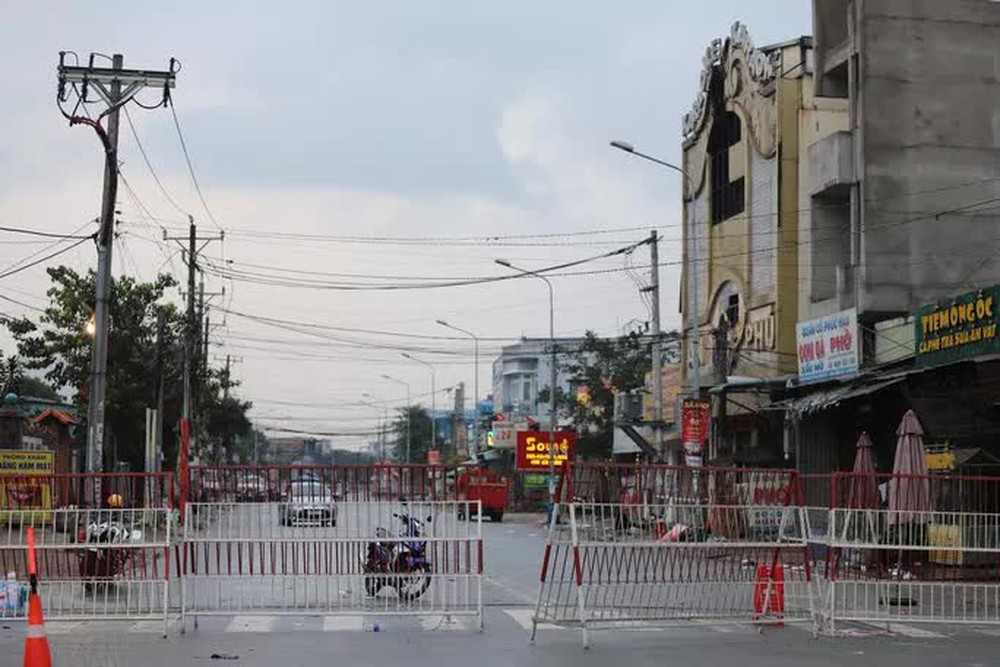 Vụ cháy quán karaoke ở Bình Dương: Mở rộng điều tra vụ án - Ảnh 1.