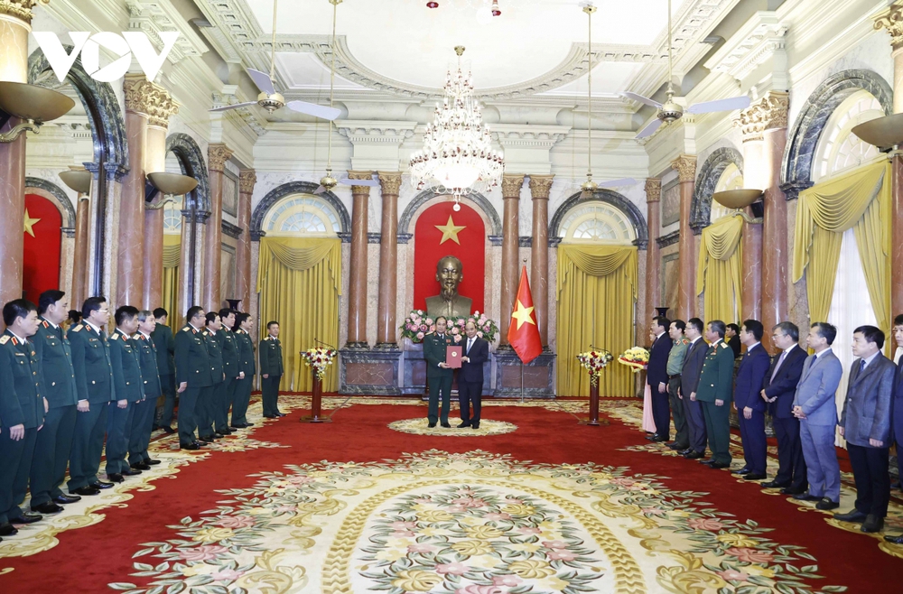 Thăng quân hàm Thượng tướng cho Phó Tổng tham mưu trưởng QĐND Việt Nam - Ảnh 1.